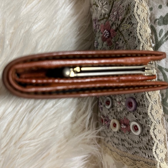 Wallet - Picture 7 of 8